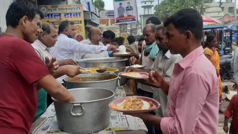 भारत विकास परिषद का अन्नपूर्णा रसोई करा रही भूखों को भोजन,छठे महीने भी सेवा जारी