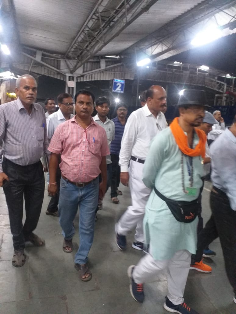 केंद्रीय यात्री सुविधा समिति के सदस्य ने किया रक्सौल रेलवे स्टेशन का निरिक्षण!