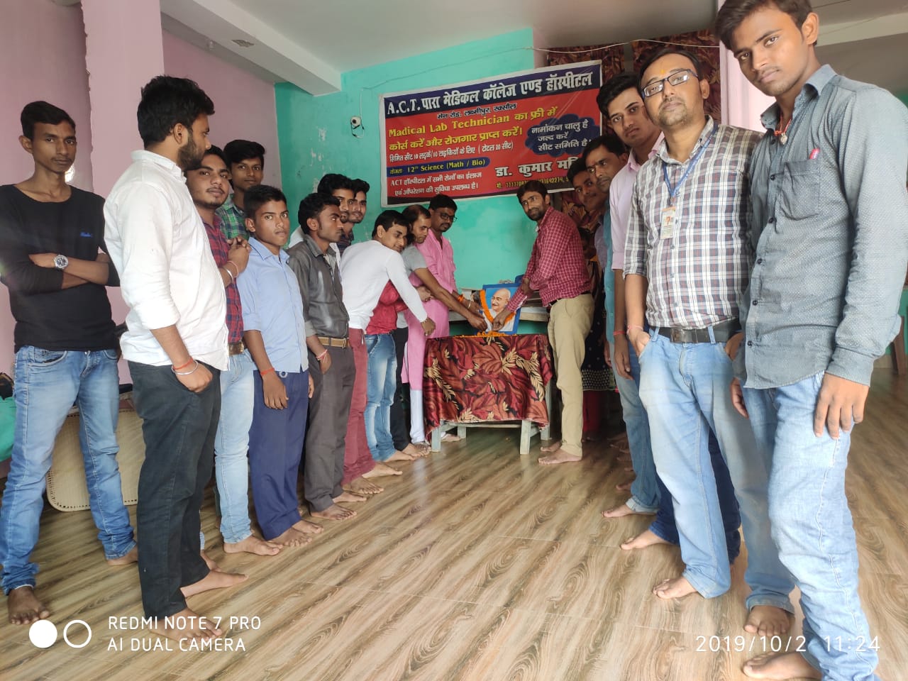 महात्मा गांधी अहिंसा के पुजारी तो शास्त्री सत्य के प्रेरणादायी: अखिलेश दयाल!