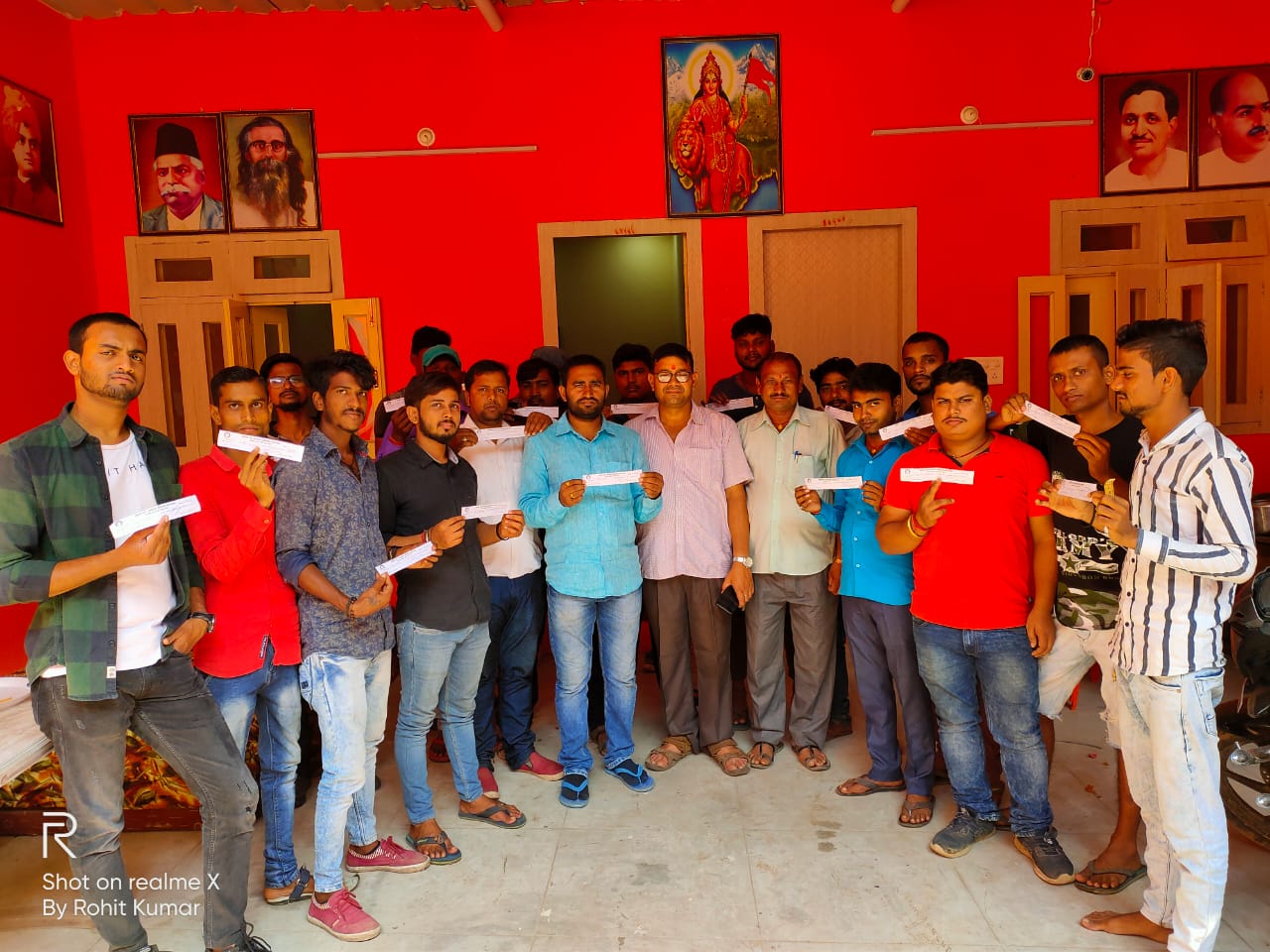 भाजपा युवा नेता कमलेश की अगुवाई में 25 युवाओं ने ग्रहण की पार्टी की सक्रिय सदस्यता