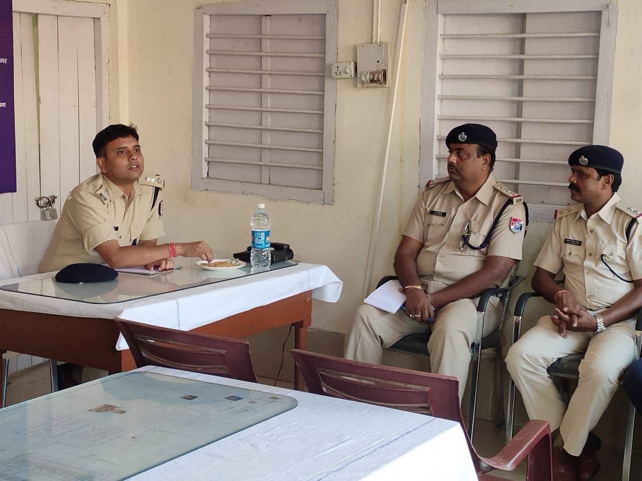 रेल सुरक्षा आयुक्त अंशुमान त्रिपाठी ने किया रेल स्टेशन व आरपीएफ पोस्ट का निरीक्षण