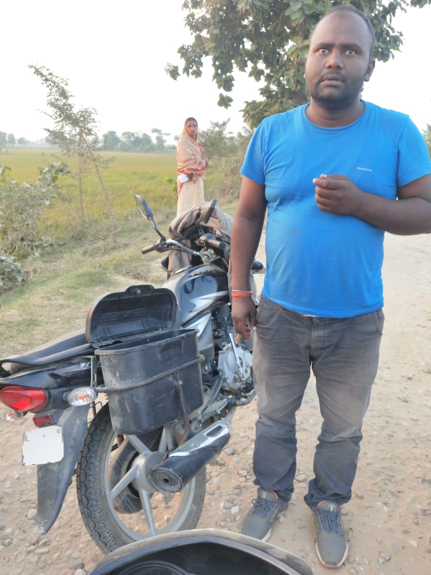 जीबीसी केनाल पथ पर बाईक से जा रहे भारत फाइनेंस कम्पनी के फिल्डवर्कर से लूट!