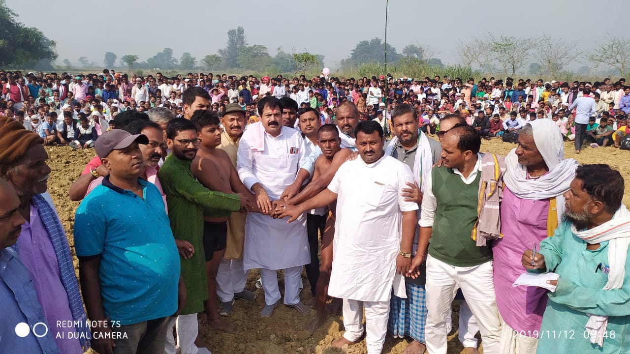 गंगा स्नान के अवसर पर आयोजित हुआ दंगल प्रतियोगिता,पहलवानों ने दिखाए दावँ -पेंच!