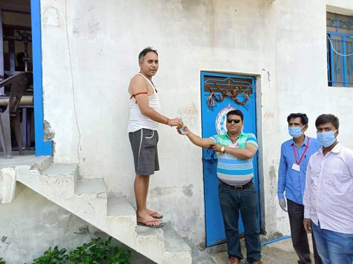 ‘कोविड 19 फैले ना,कोई भूखे सोए ना ‘नारे के साथ जागरूकता व राहत वितरण कार्य !