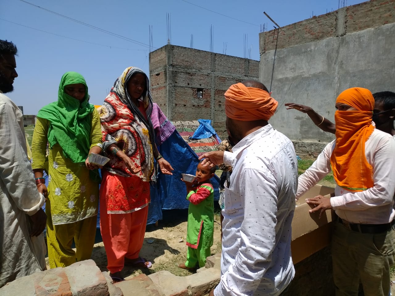 अखिल भारतीय विद्यार्थी परिषद द्वारा रक्सौल नगर में राशन वितरण !