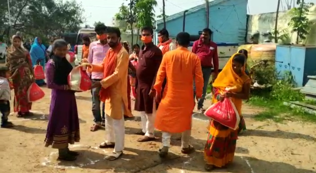 भाजपा विधायक डॉ0 अजय सिंह के नेतृत्व में जरूरतमंदों के बीच राहत वितरण कार्य शुरू!