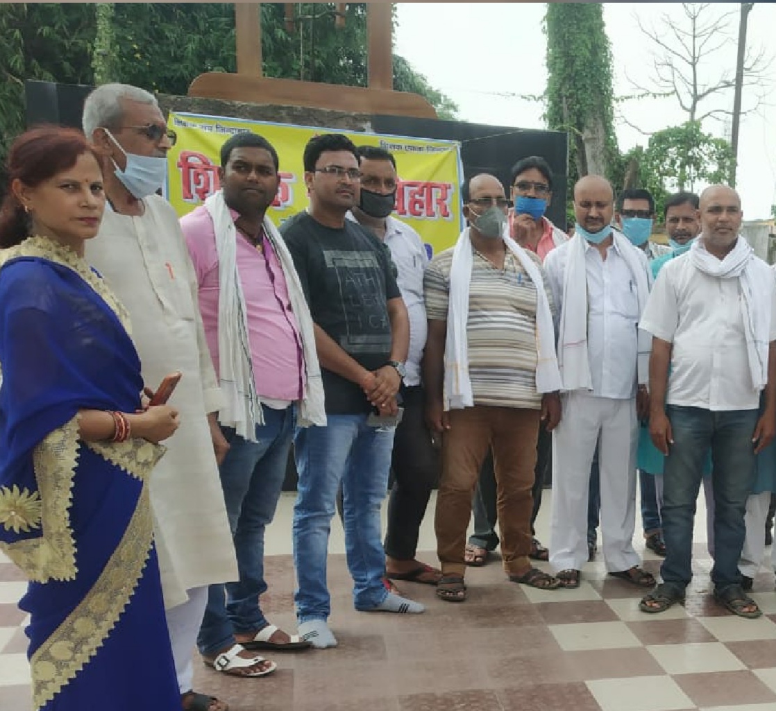 शिक्षक दिवस पर नियोजित शिक्षकों ने मनाया संकल्प दिवस,मांग पूरी नही करने पर सरकार को हराने के एलान!