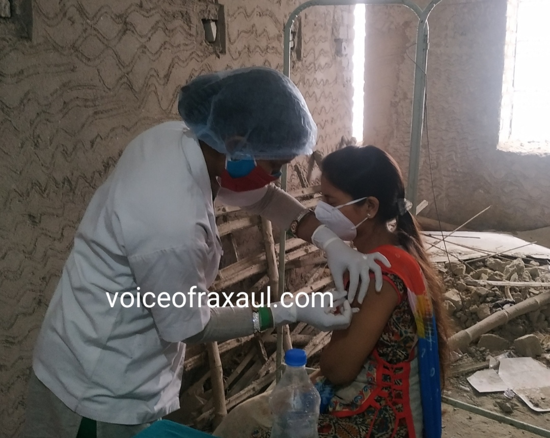 18 से ऊपर वालों का टिकाकरण शुरू,पहला टिका लेने के लिए उमड़ पड़ी युवाओं की भीड़!