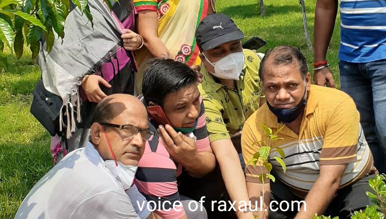 विश्व पर्यावरण दिवस पर बिहार प्रादेशिक मारवाड़ी सम्मेलन रक्सौल इकाई ने किया रेलवे पार्क में वृक्षारोपण