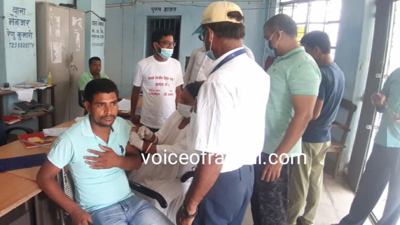चलंत वाहन ने किया 140 फुटपाथ ब्यापारी को वैक्सीनेटेड, मस्करा ट्रस्ट के रवि मस्करा ने टीम के साथ लोगों को किया जागरूक!