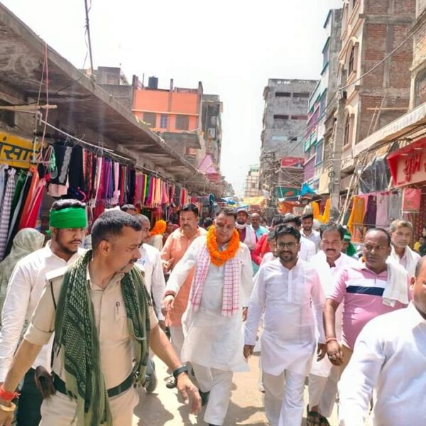 कांग्रेस प्रत्याशी मदन मोहन तिवारी ने रक्सौल में किया एलान, ‘पश्चिम चंपारण संसदीय क्षेत्र से खत्म होगा राजतंत्र,अब आएगा प्रजातंत्र’