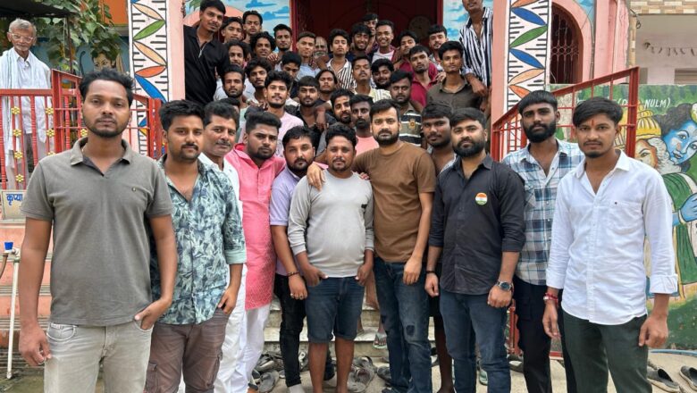 जय मां नव दूर्गा पूजा समिति के सदस्यों की बैठक में नव गठित कमेटी गठित ,धूम धाम से दुर्गा  पूजा आयोजित करने का निर्णय