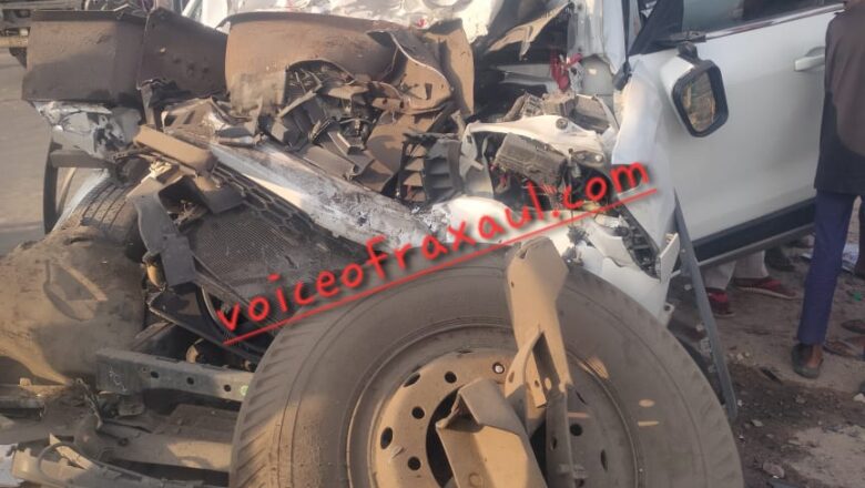 रक्सौल के गमहरिया चौक पर ट्रक और स्कॉर्पियो में भीषण टक्कर,हादसे में स्कॉर्पियो सवार 7घायल,2 की हालत नाजुक