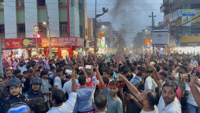 नेपाल में सोशल मीडिया बैन के खिलाफ आंदोलन में 21की मौत के बाद गृह मंत्री रमेश लेखक का इस्तीफा,वीरगंज में कर्फ्यू लागू!