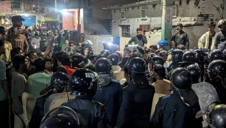 वीरगंज के श्रीपुर में साम्प्रदायिक तनाव: सेना ने संभाला मोर्चा, पथराव और लाठीचार्ज में कई घायल