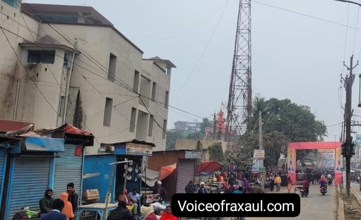 रक्सौल: खुले में मांस-मछली बेचने पर प्रशासन सख्त, सात दुकानदारों को नोटिस; नियमों की अनदेखी पर होगी जेल और जुर्माना