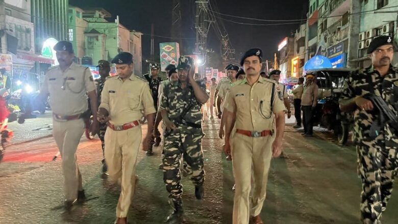 रक्सौल: ईद और रामनवमी पर सुरक्षा सख्त, पुलिस और एसएसबी ने फ्लैग मार्च कर दिया शांति का संदेश