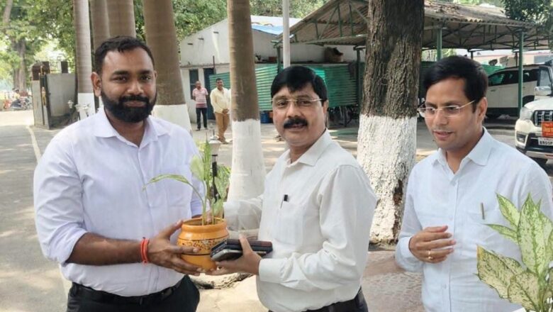 प्रशासनिक फेरबदल: पूर्वी चंपारण के नए DM सौरभ सुमन यादव पहुंचे मोतिहारी, संभाली कमान