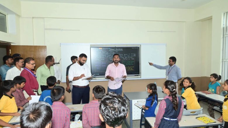 राइजिंग स्टार में कुष्ठ रोगी परिवारों के बच्चों की शिक्षा व्यवस्था देख भावुक हुए डीएम, कहा—ऐसे प्रयास समाज के लिए प्रेरणा