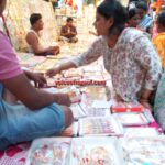 रक्षाबंधन स्पेशल: रक्सौल के बाजारों में बिखरी रौनक, राखियों के नए ट्रेंड्स और कस्टमाइज्ड गिफ्ट्स की भारी मांग