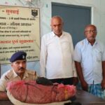 रक्सौल में बाईपास से 7 किलो गांजे के साथ दो तस्कर गिरफ्तार, बाइक की सीट के नीचे छुपा रखी थी खेप