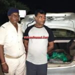 रामगढ़वा में पुलिस की बड़ी कार्रवाई: स्विफ्ट डिजायर कार से 15 किलो गांजा बरामद, तस्कर गिरफ्तार