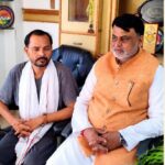 मधेश के पूर्व मुख्यमंत्री जितेंद्र सोनल ने पत्रकार बिपिन कुशवाहा से की मुलाकात